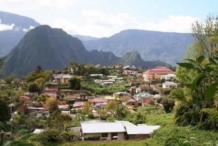 Gite Du Piton D Anchaing Hell-Bourg ภายนอก รูปภาพ