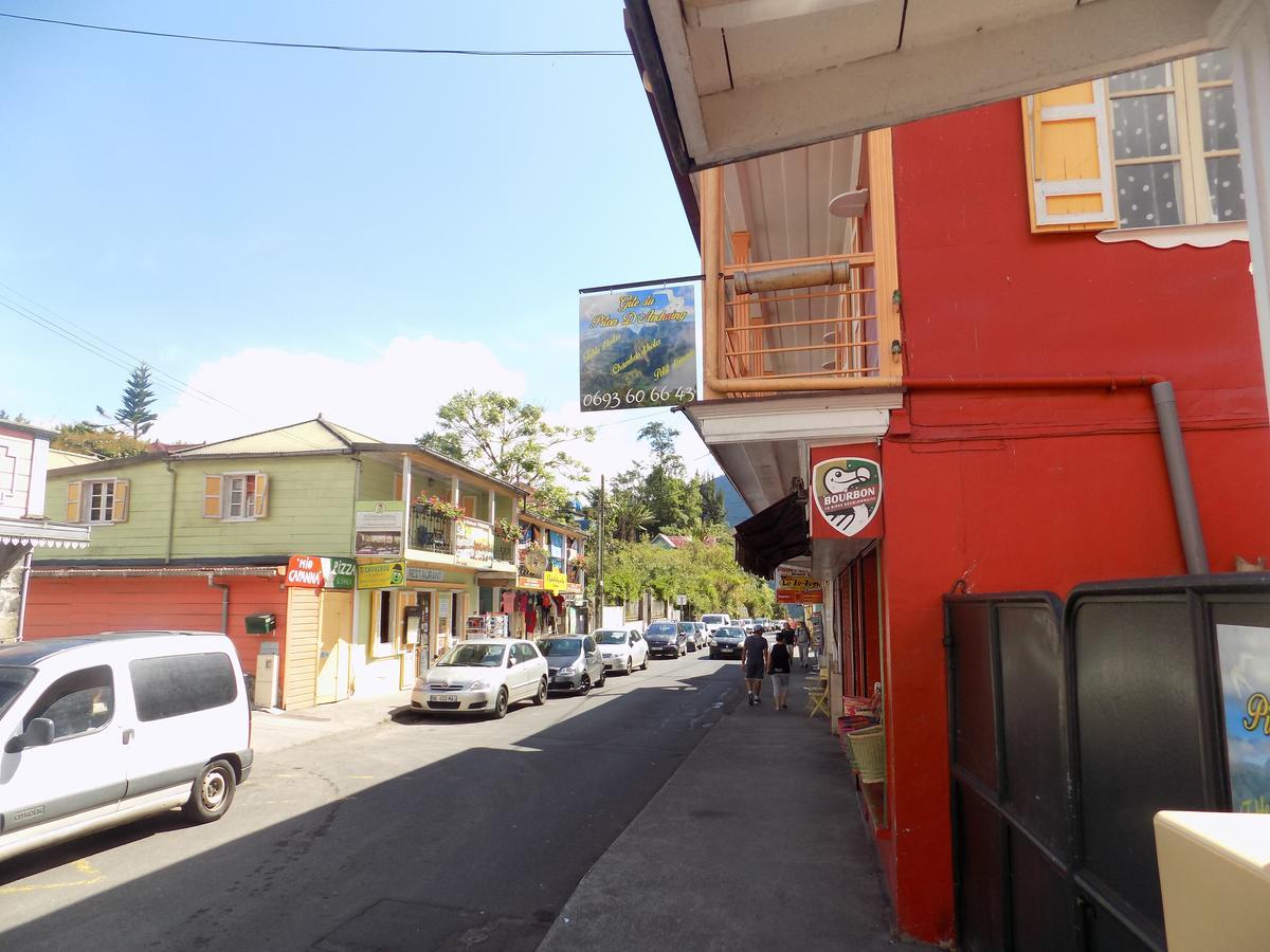 Gite Du Piton D Anchaing Hell-Bourg ภายนอก รูปภาพ